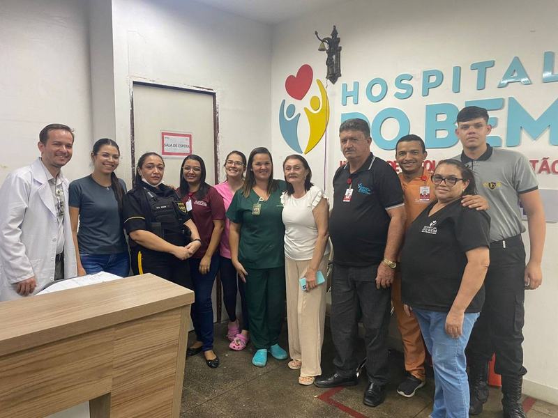 maria-eliane-e-parte-da-equipe-que-a-tratou-no-hospital-do-bem-de-patos.jpg