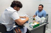 medico-eduardo-e-paciente-marcelo.jpg