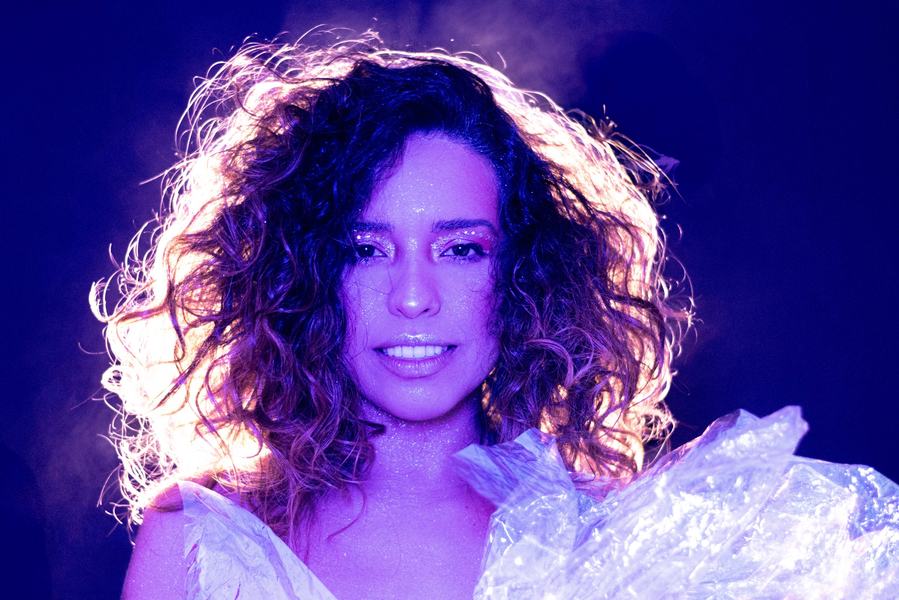 musica-preta-m-a-r-i-a-foto-de-gi-ismael-maria.jpg
