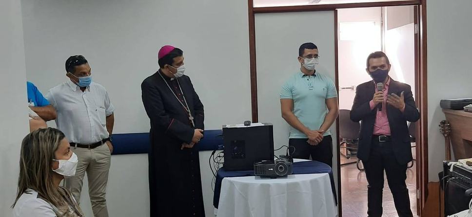 o-diretor-do-complexo-francisco-guedes-agradeceu-a-doacao-da-diocese.jpeg