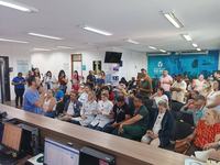 o-psicologo-adao-germano-fez-uma-palestra-na-recepcao-do-hospital-do-bem.jpg