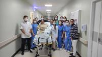 paciente-com-doenca-rara-recebe-alta-2.jpeg