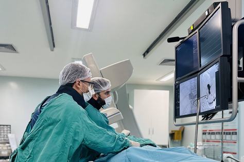 paciente-oncologica-realiza-procedimento-inedito-na-hemodinamica-de-campina-grande-pelo-paraiba-contra-o-cancer-1.jpg