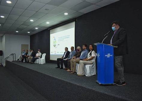 panorama-das-politicas-climaticas-02-claudio-furtado-foto-delmer-rodrigues.jpg