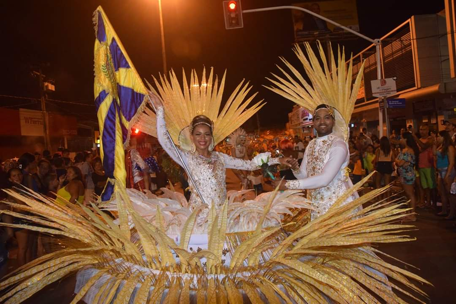 pavao-de-ouro.png