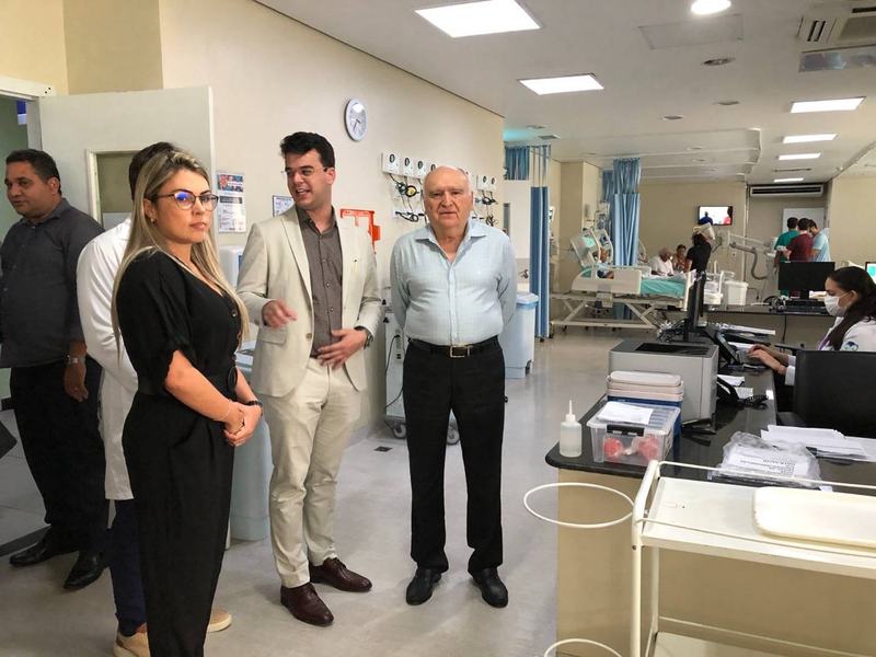 presidente-do-tribunal-de-contas-do-estado-visita-hospital-metropolitano-6-2.jpeg