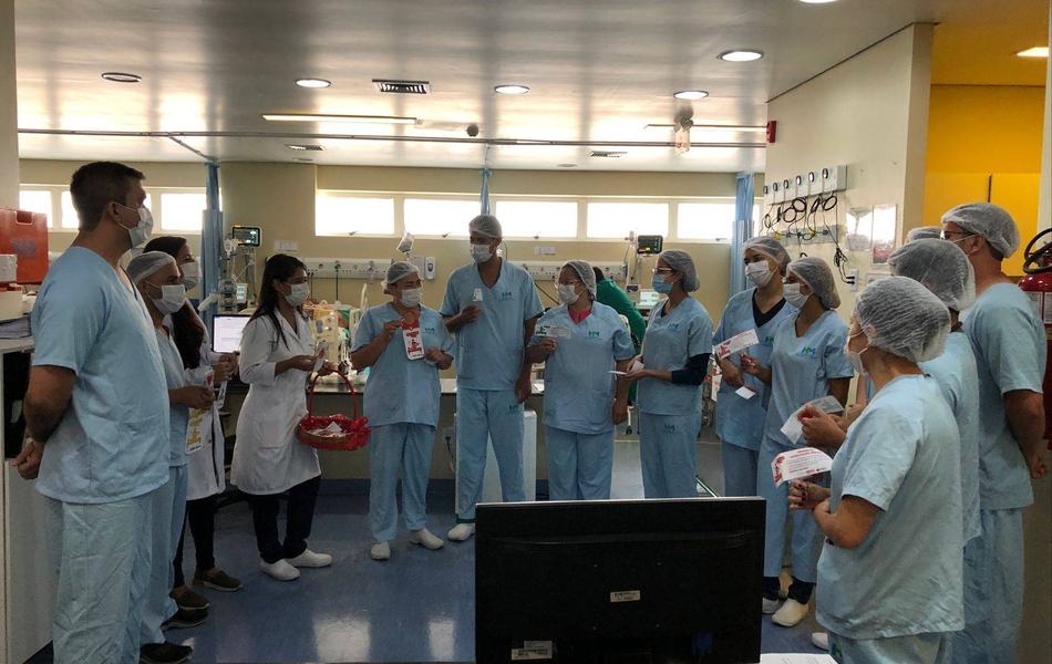 protocolo-de-mobilizacao-precoce-implantado-no-hospital-metropolitano-02.jpeg