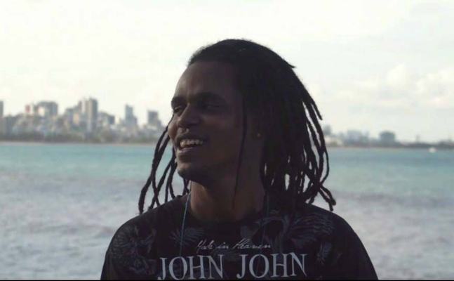 Entrevista Funesc recebe cantor e compositor Rayr Negron