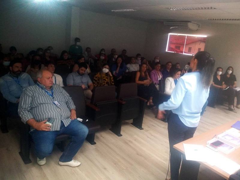 reuniao-com-dirigentes-de-hospitais-01.jpg