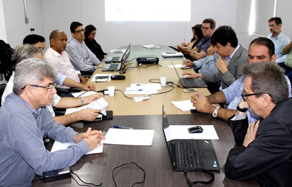 sefaz-recebe-missao-do-bid-analizando-profisco-ii-3.jpg