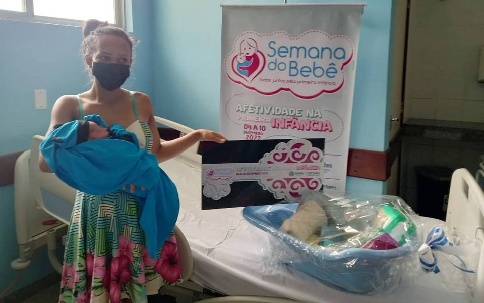 ses-lucinara-e-lucas-adriel-e-kit-gestante-bebe-prefeito-queimadas.jpg