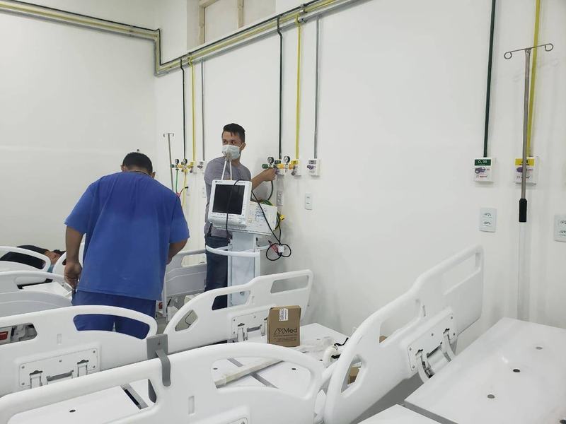 tecnicos-fazem-os-ultimos-ajustes-de-equipamentos-na-nova-uti-do-complexo-de-patos.jpg