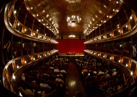 theatro-santa-roza2-foto-cesar-matos.jpg