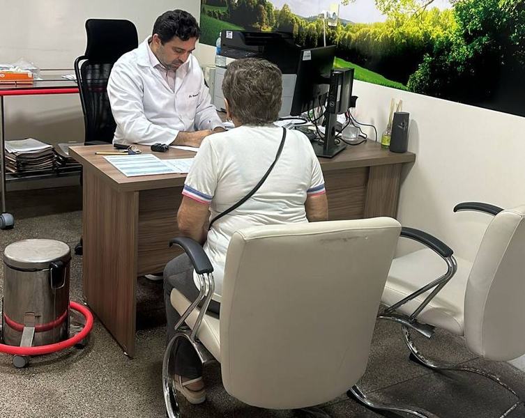 uma-das-consultas-especializadas-realizadas-no-ultimo-sabado-no-hospital-de-patos.jpg