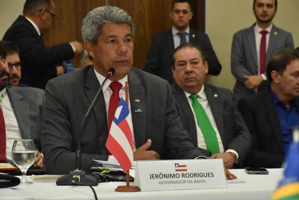 Combate à fome e o desemprego deve ser foco do Consórcio Nordeste, diz governador da Bahia