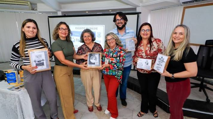 Flirede e Livraria A União doam livros para unidades que ofertam educação para pessoas privadas de liberdade