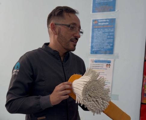 Ação promove educação em saúde bucal para crianças no Hospital de Trauma de Campina Grande