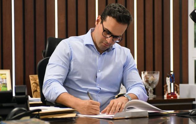 Governador Lucas Ribeiro adere a programa nacional e subsidia diesel para reduzir custos e apoiar economia
