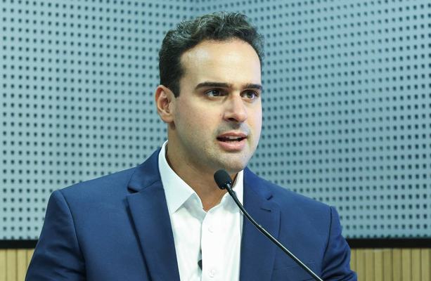 Governador Lucas Ribeiro anuncia o pagamento de junho dos servidores estaduais para os dias 29 e 30